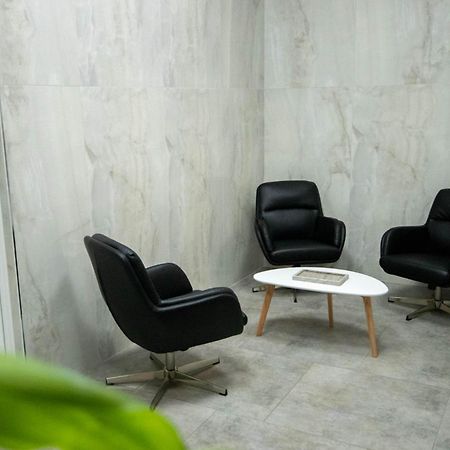 Astar Apartments - Extra Large Rădăuţi エクステリア 写真