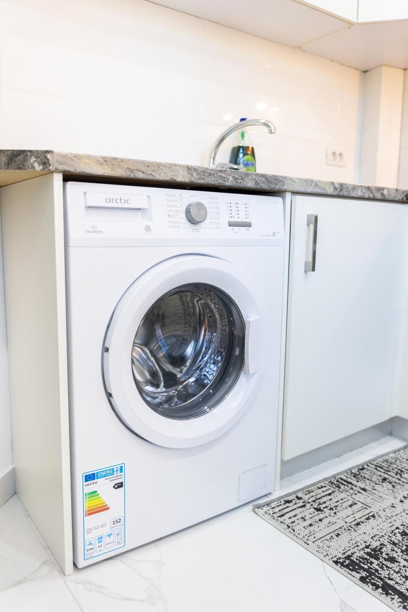 Astar Apartments - Extra Large Rădăuţi エクステリア 写真