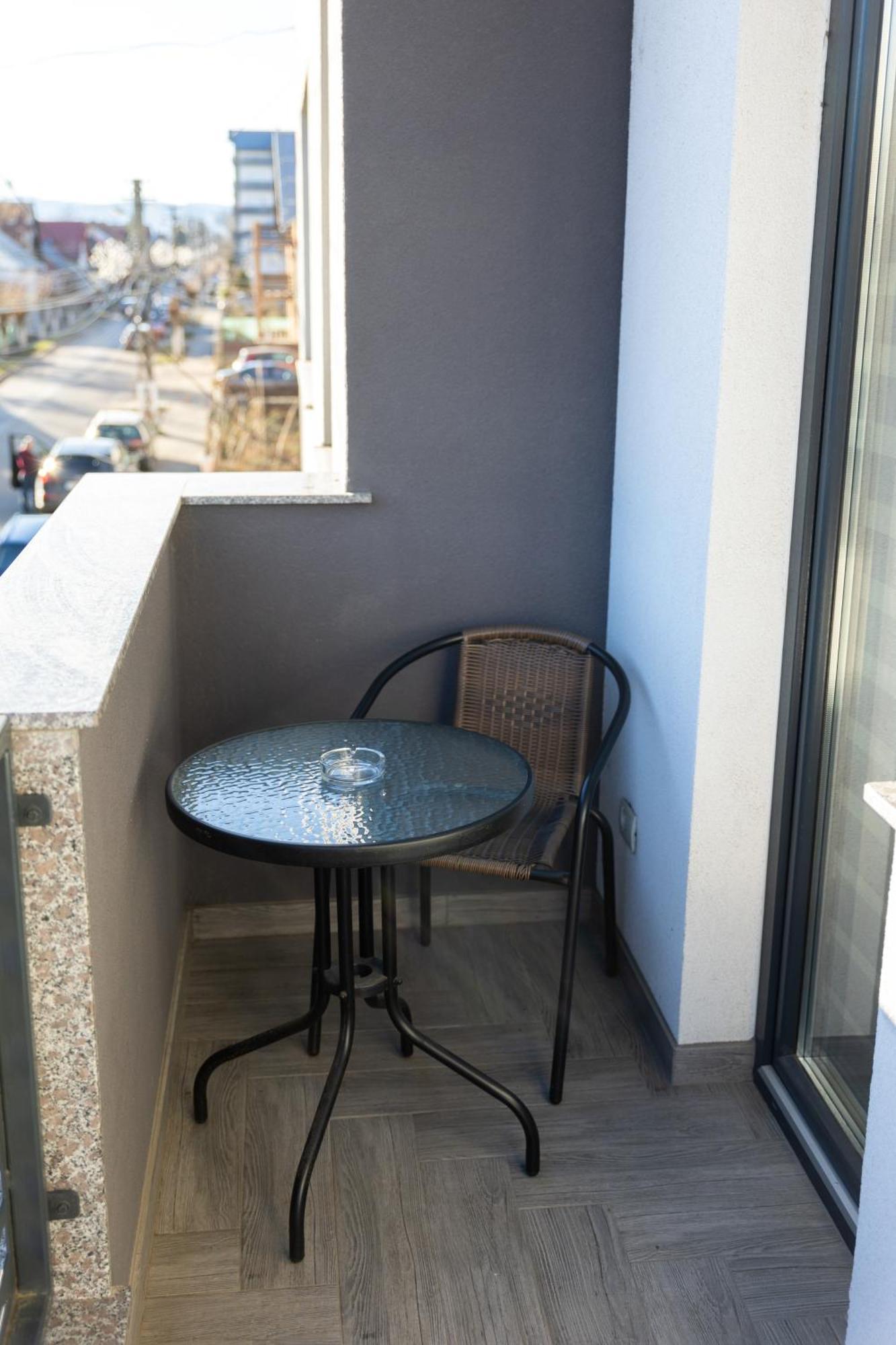 Astar Apartments - Extra Large Rădăuţi エクステリア 写真