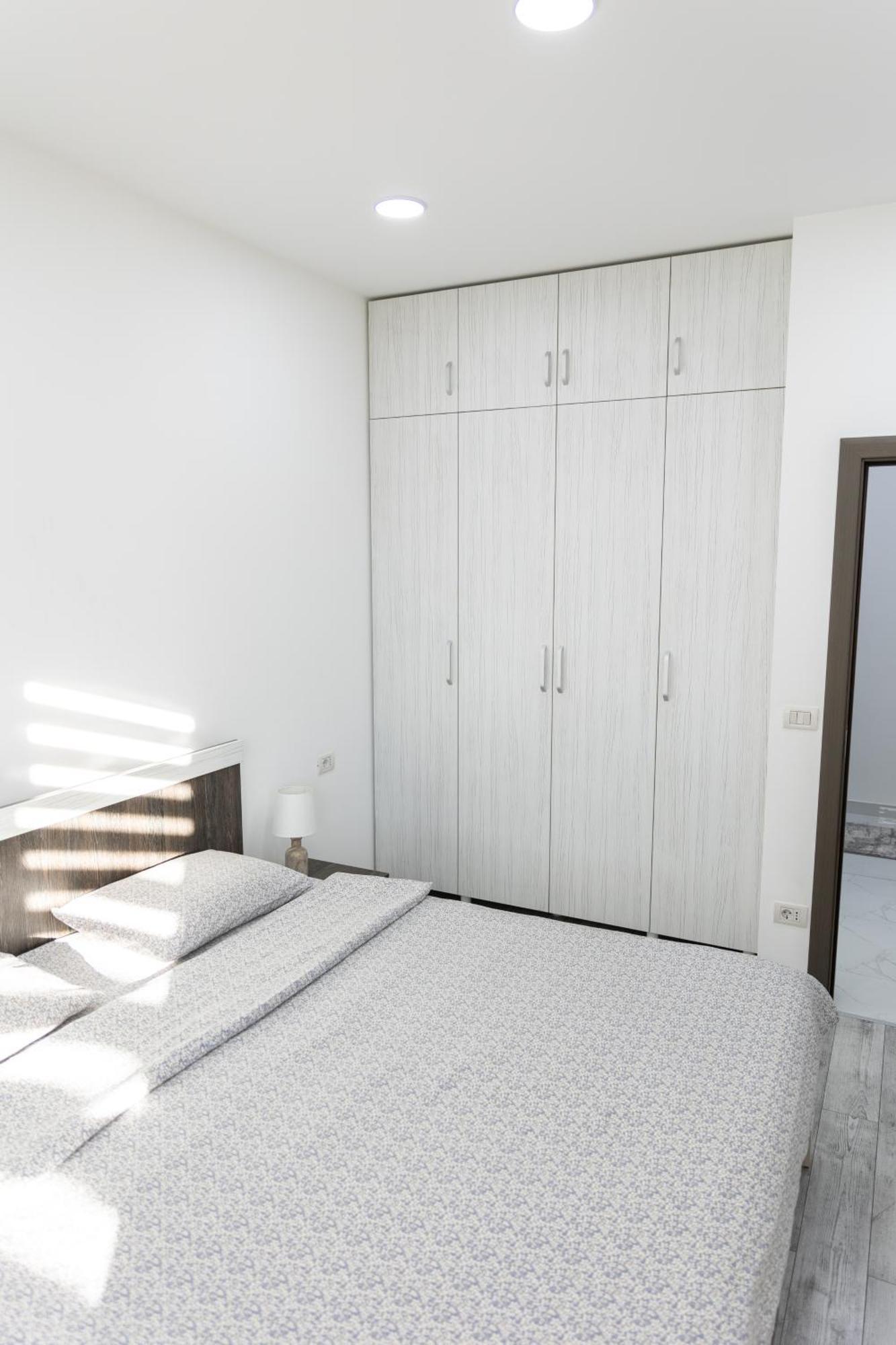Astar Apartments - Extra Large Rădăuţi エクステリア 写真