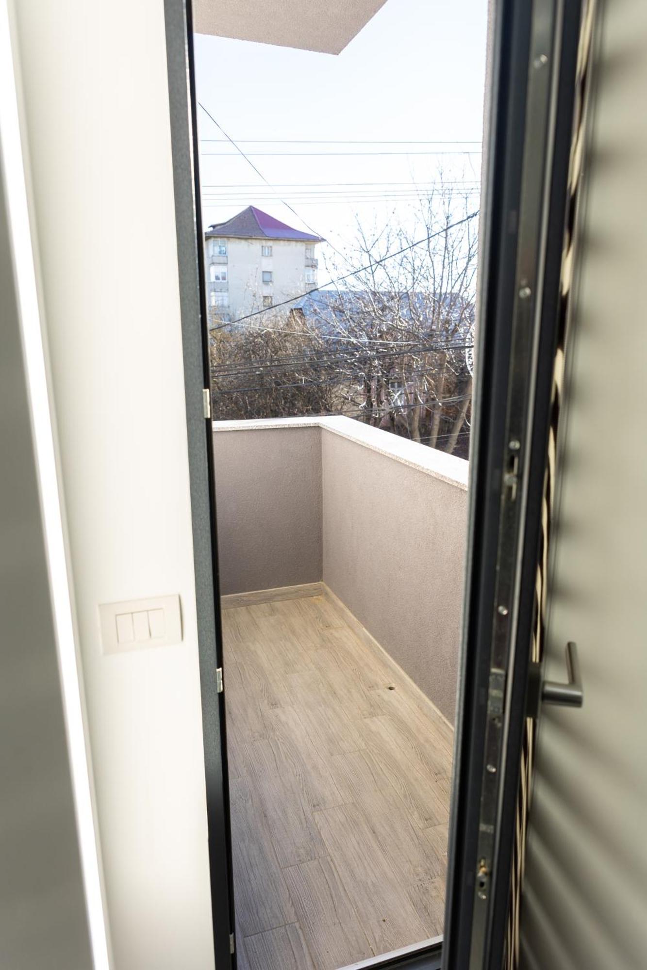 Astar Apartments - Extra Large Rădăuţi エクステリア 写真